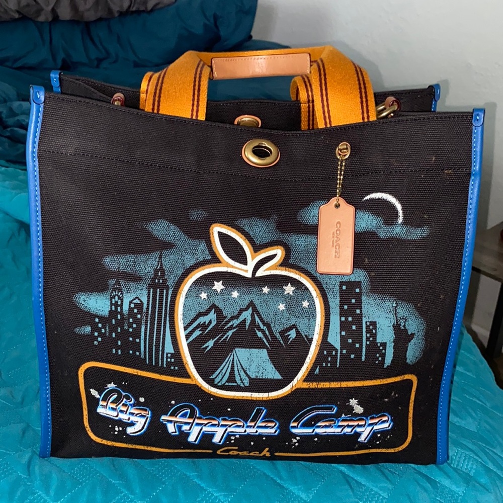 Coach New York Apple tote